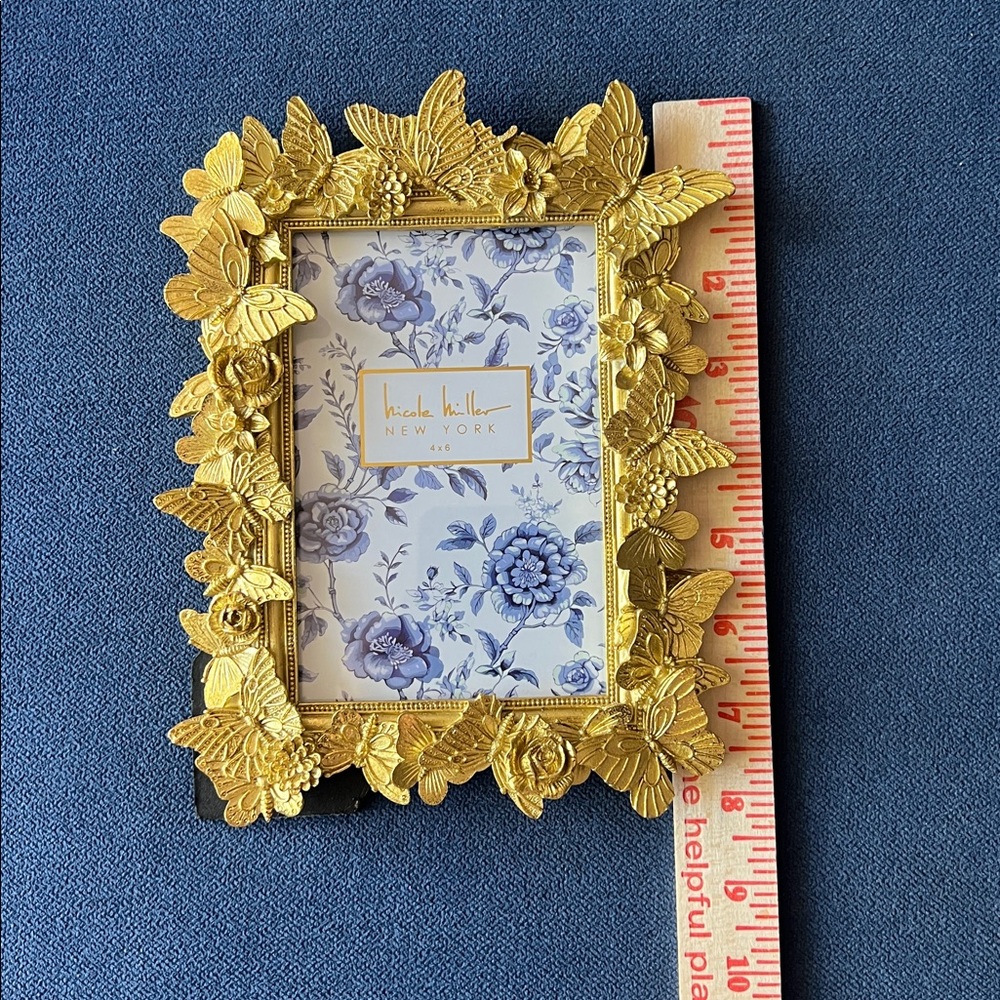 Nicole Miller Butterfly Photo Frame 4 x 6 Vertical Horizontal Gold Resin Gift - Picture 10 of 10